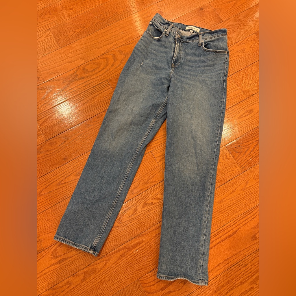 Abercrombie & Fitch Curve Love 90s Straight Ultra High Rise Jeans 29/8r